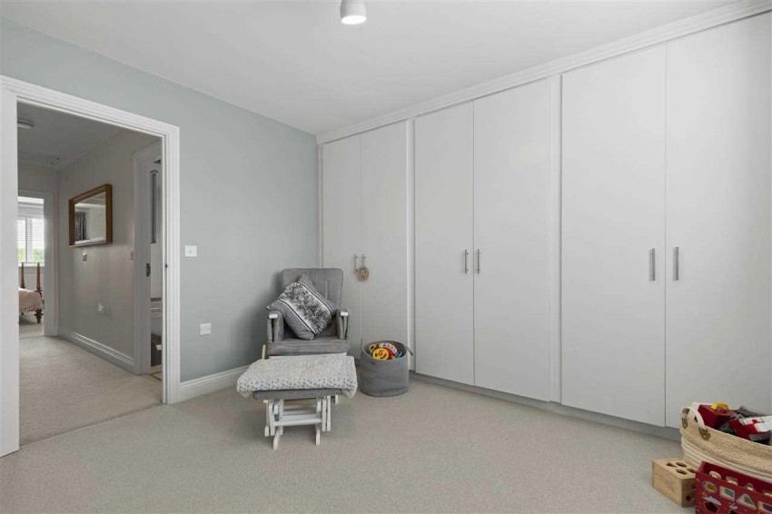 Images for Fernbank Close,Horsham Road,Forest Green