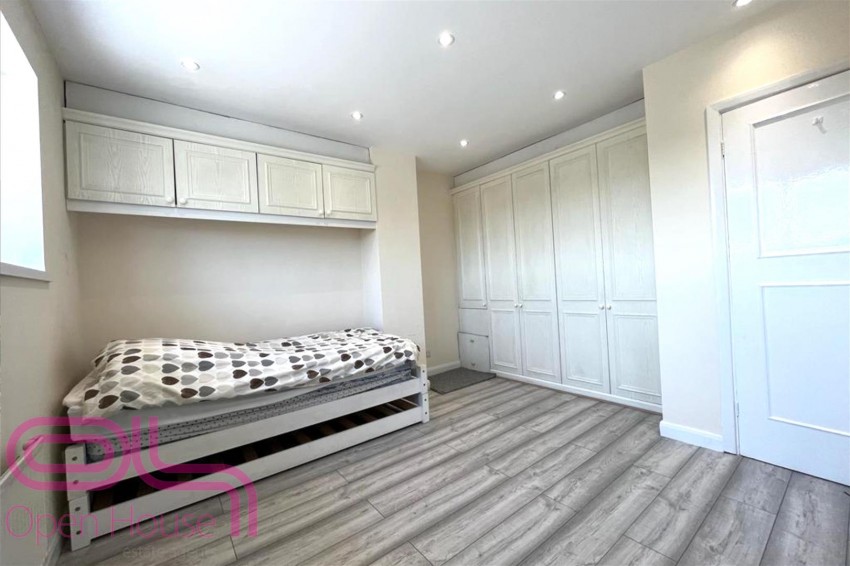 Images for First Floor Flat Cygnet Avenue, Feltham