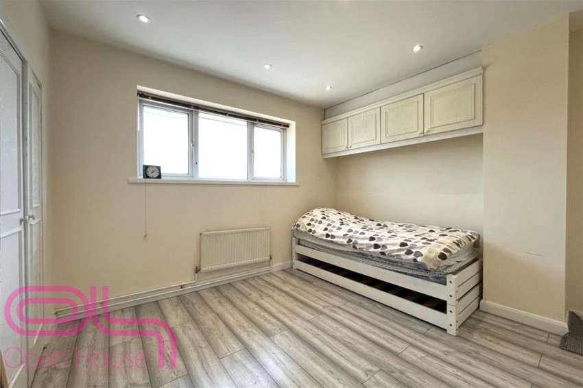 Images for First Floor Flat Cygnet Avenue, Feltham