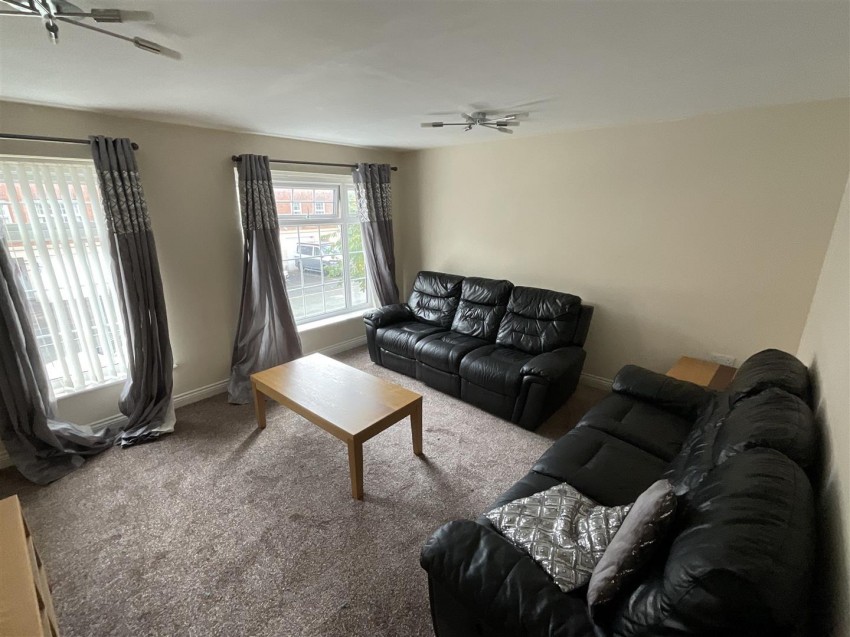 Images for Runfield Close, Leigh