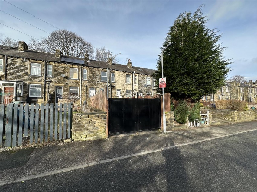 Images for Selborne Grove, Keighley